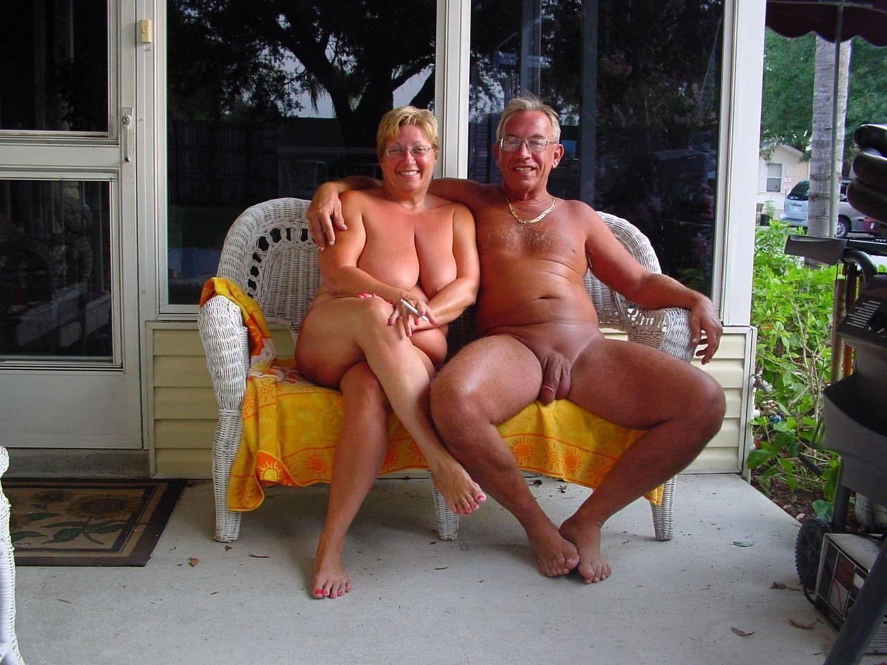 https://sex.boomba.club/uploads/posts/2023-03/1678437894_sex-boomba-club-p-nudist-mature-couples-erotika-31.jpg
