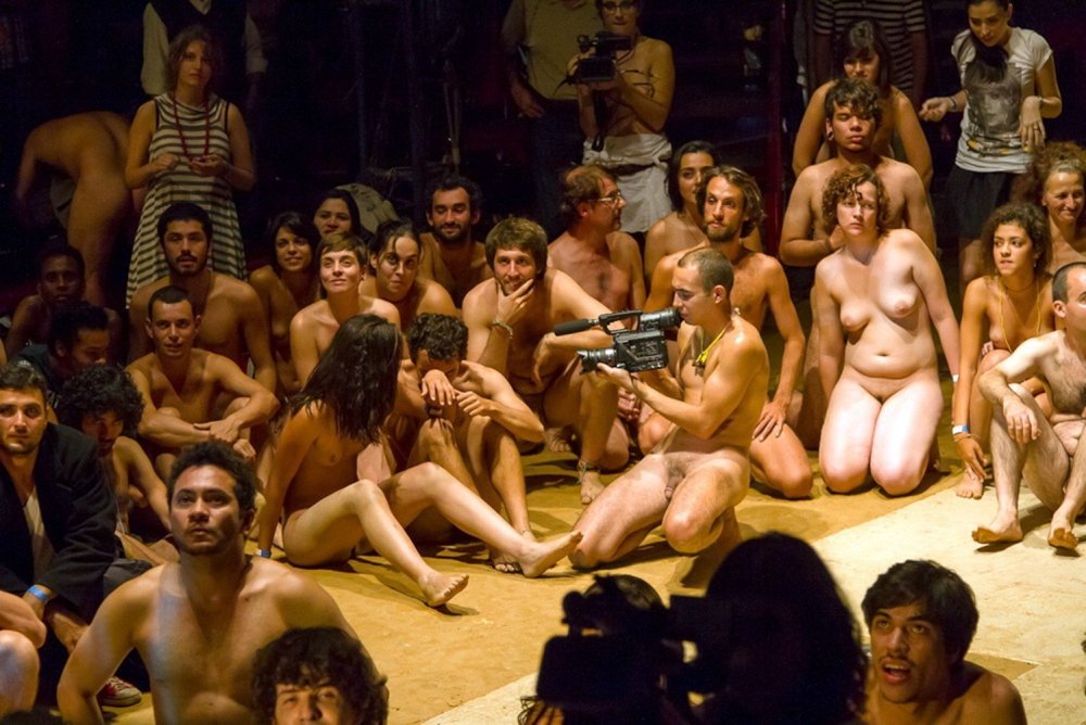 Naked nude theatre